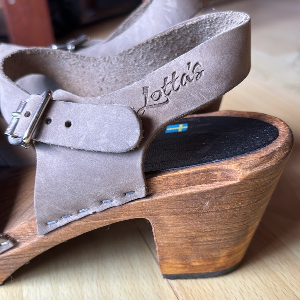 LOTTA Peep Toe Clogs Taupe Oiled Nubuck Leather on Brown Base, size 37, EUC